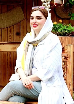 Behnoosh Tabatabaei